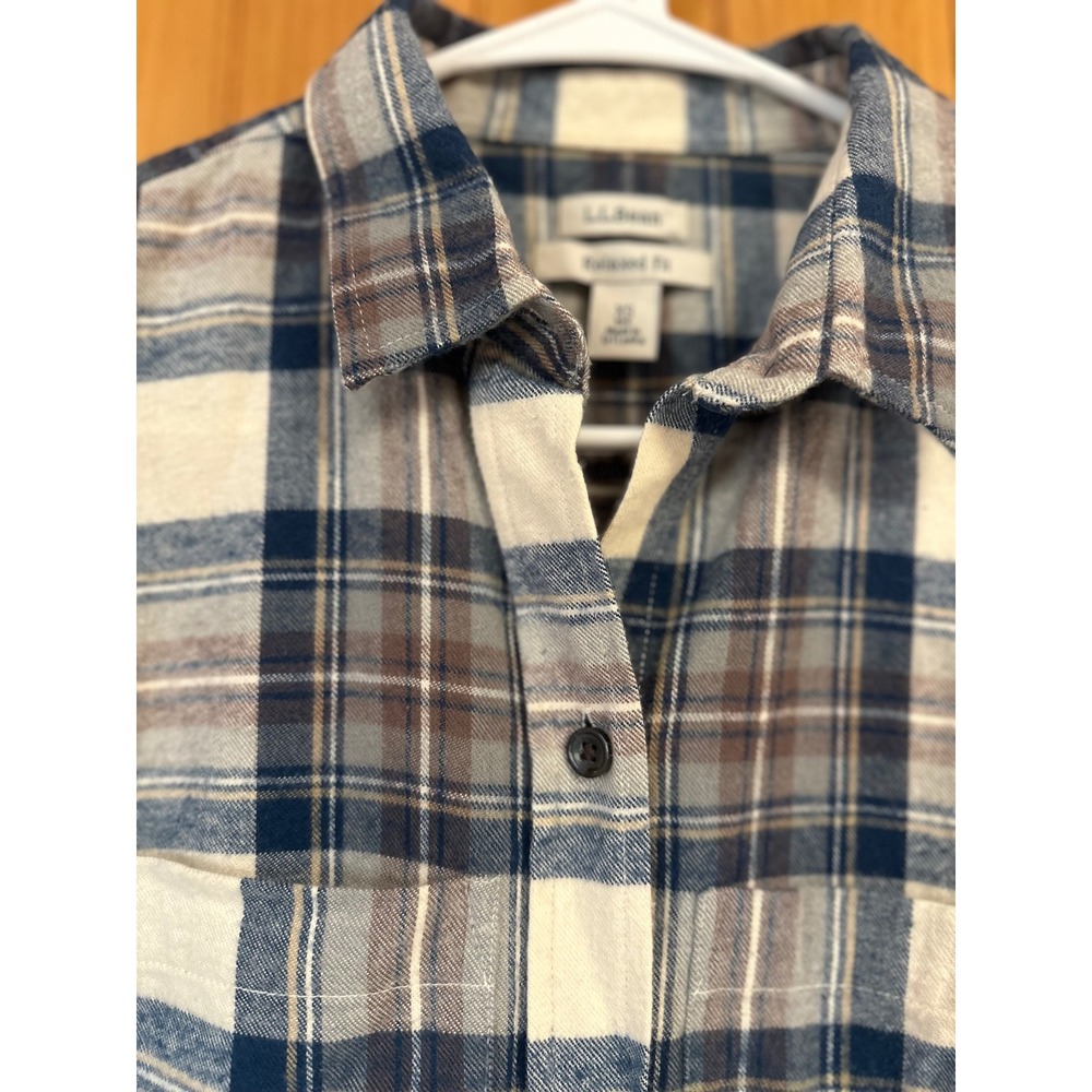 LL Bean Relaxed Fit Flannel Shirt Womens XS Blue Cream Brown Plaid 508276 - Picture 3 of 8